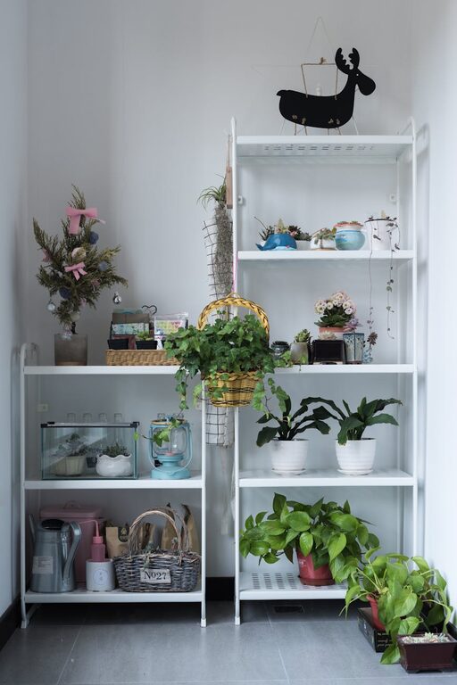 Jak efektywnie organizować przestrzeń w domu, aby zwiększyć komfort codziennego życia